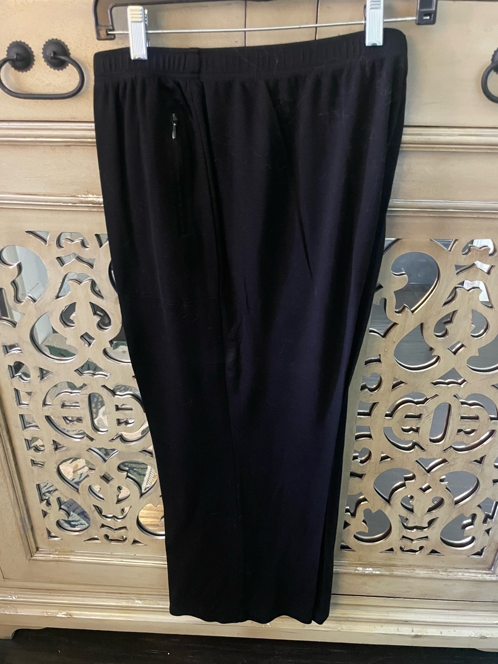 St John Spa Black Pull-On Casual Pants